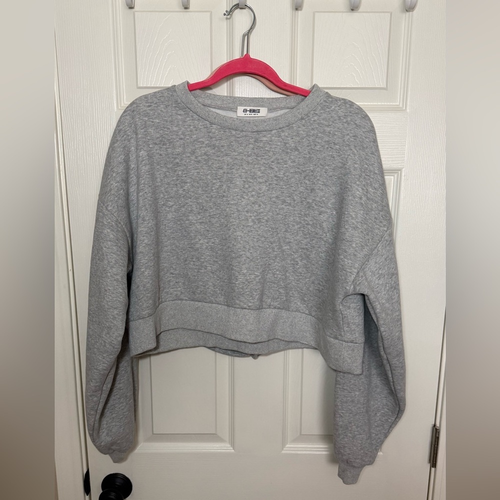 Cropped Crewneck Sweatshirt in Heather Gray - Picture 6 of 12